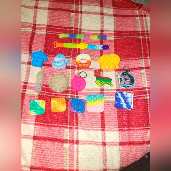Fidgets Other - 16 Mini pop its fidgets